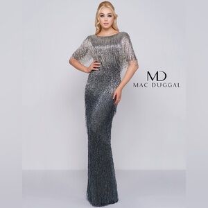Mac Duggal Bateau Neckline Short Sleeves Beaded Fringe Platinum Umbre Sz 8